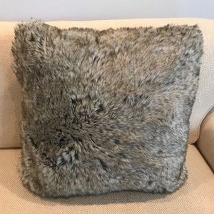 22” Faux Fur Large Pillow Cover